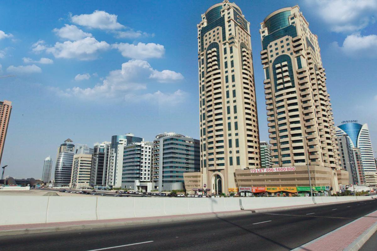 Nomad Partition Room In Barsha Heights 3 Mins To Icm Metro Dubai Exterior foto
