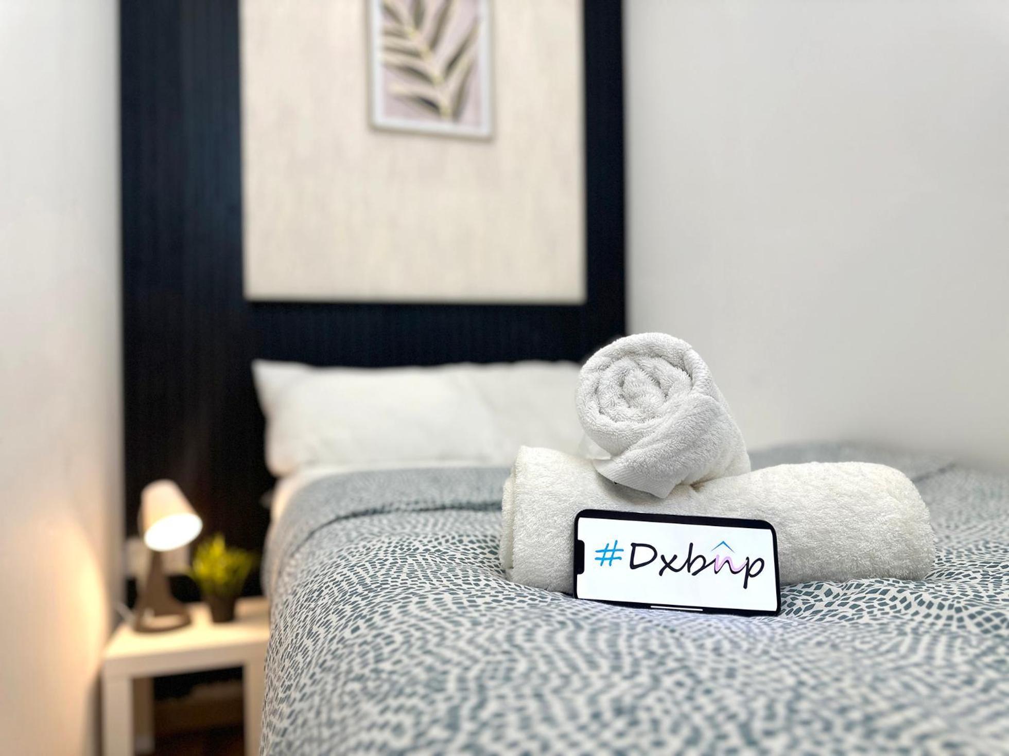 Nomad Partition Room In Barsha Heights 3 Mins To Icm Metro Dubai Exterior foto
